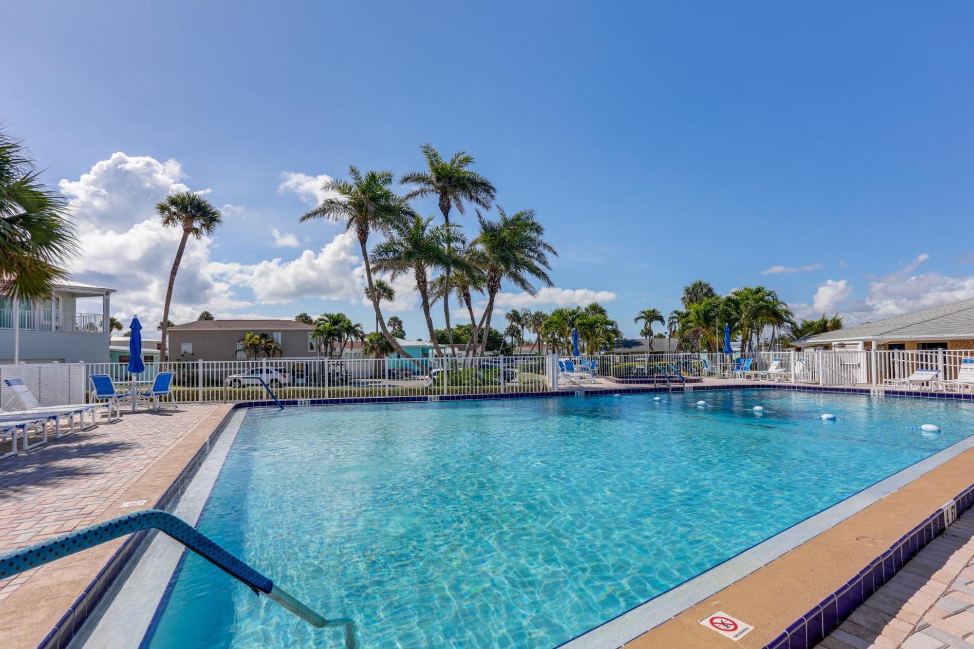 ג'נסן ביץ' South Hutchinson Island Cottage With Beach Access! מראה חיצוני תמונה